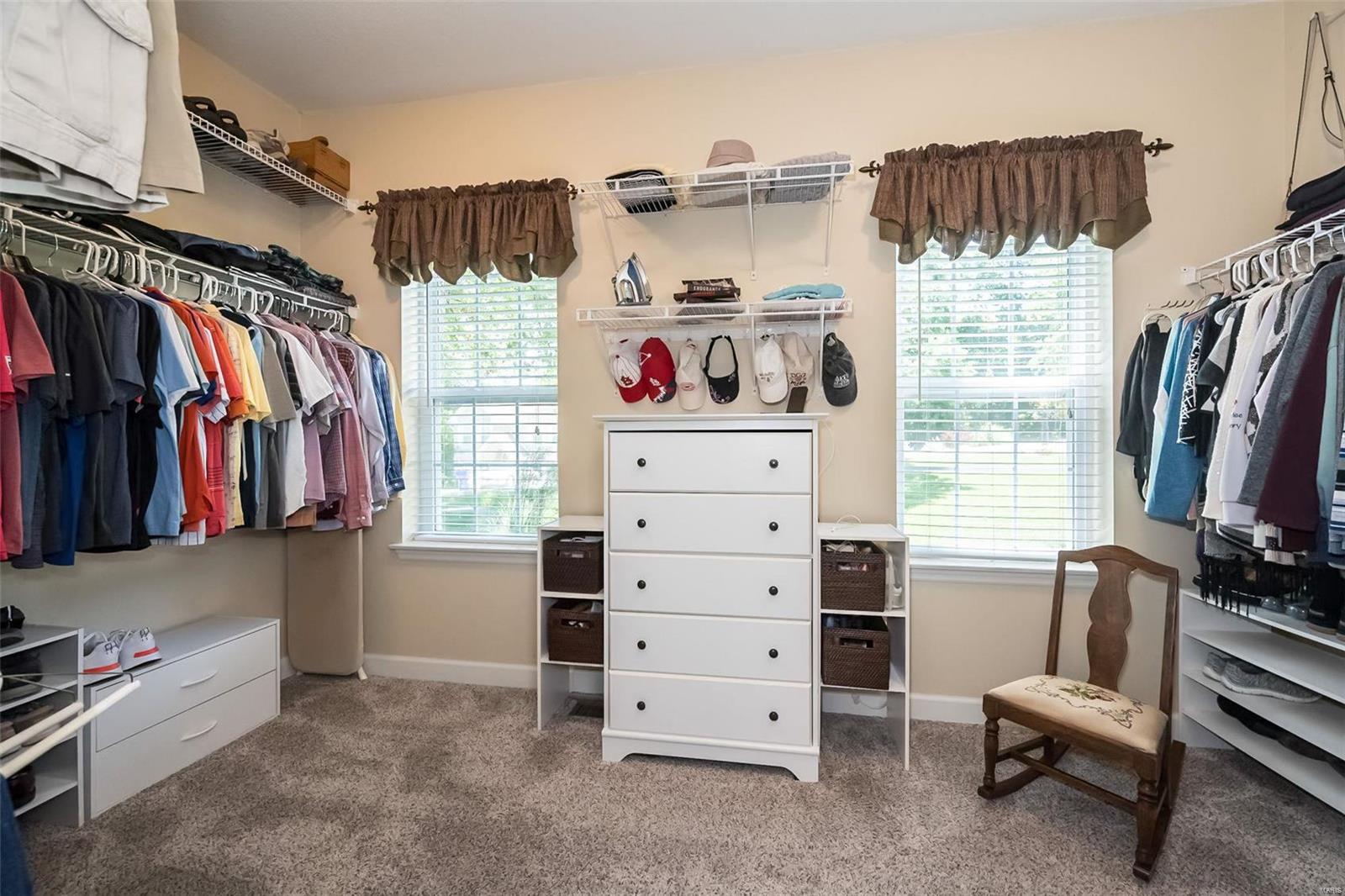 5041 Oak Bluff Drive