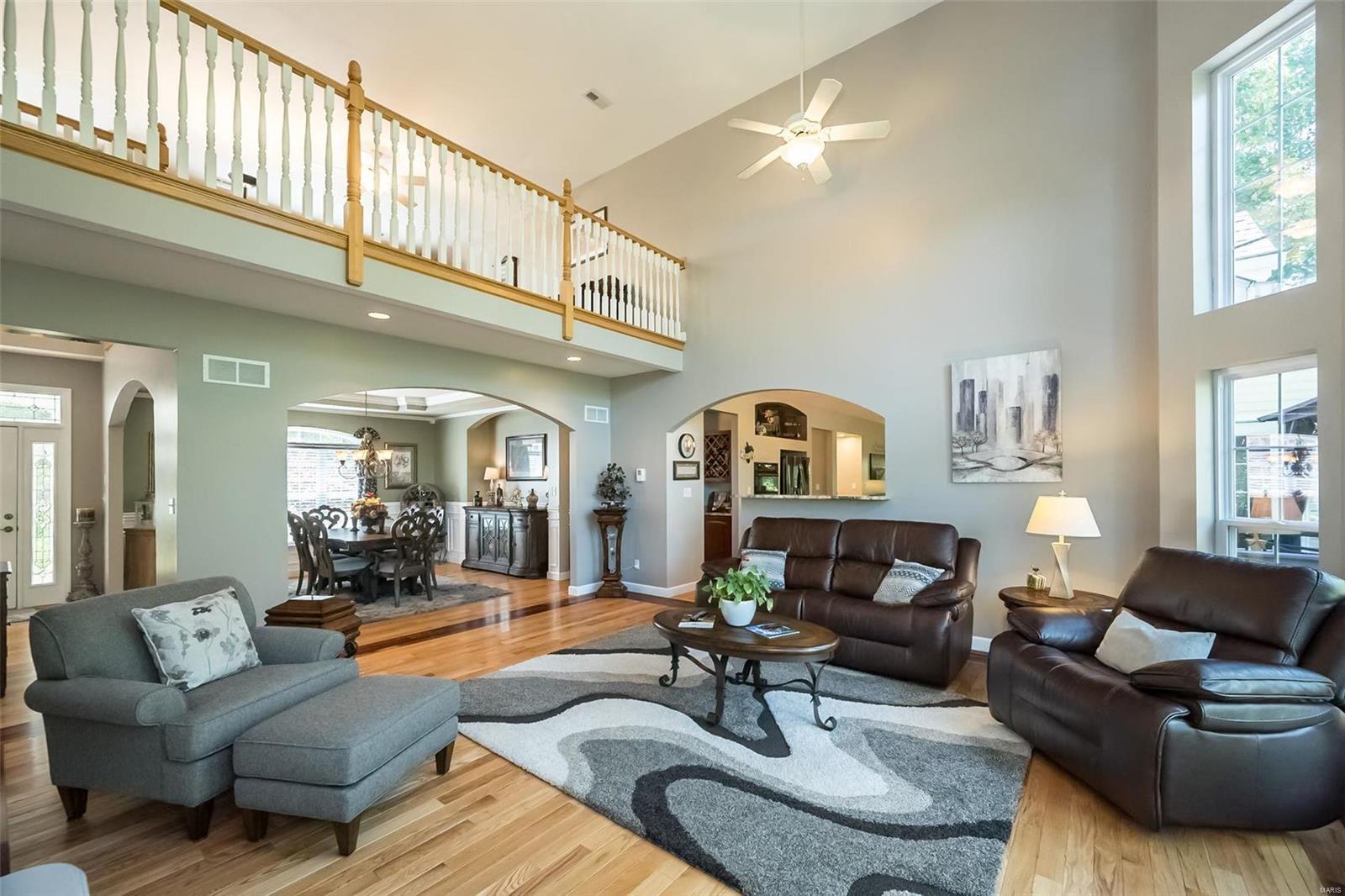 5041 Oak Bluff Drive
