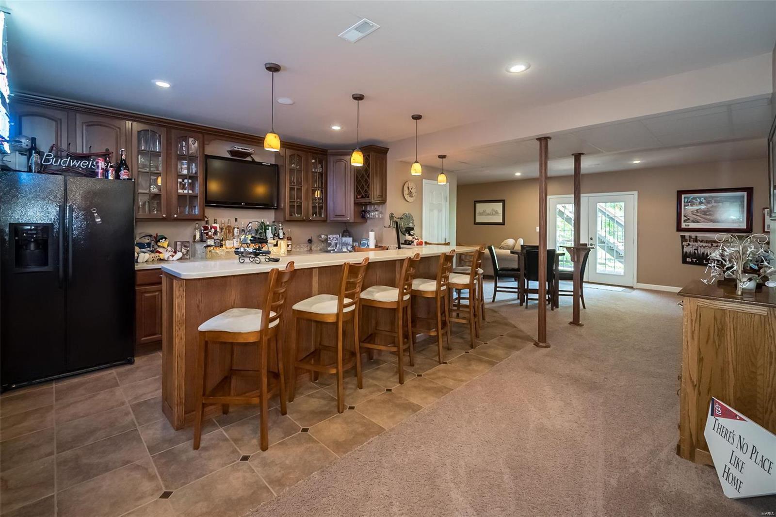 5041 Oak Bluff Drive