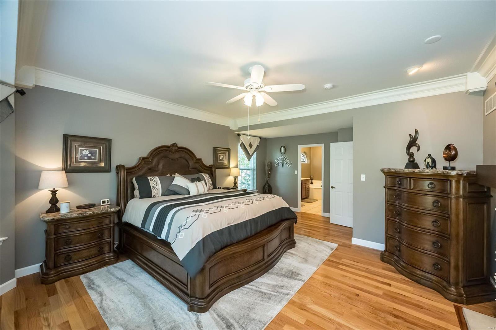 5041 Oak Bluff Drive