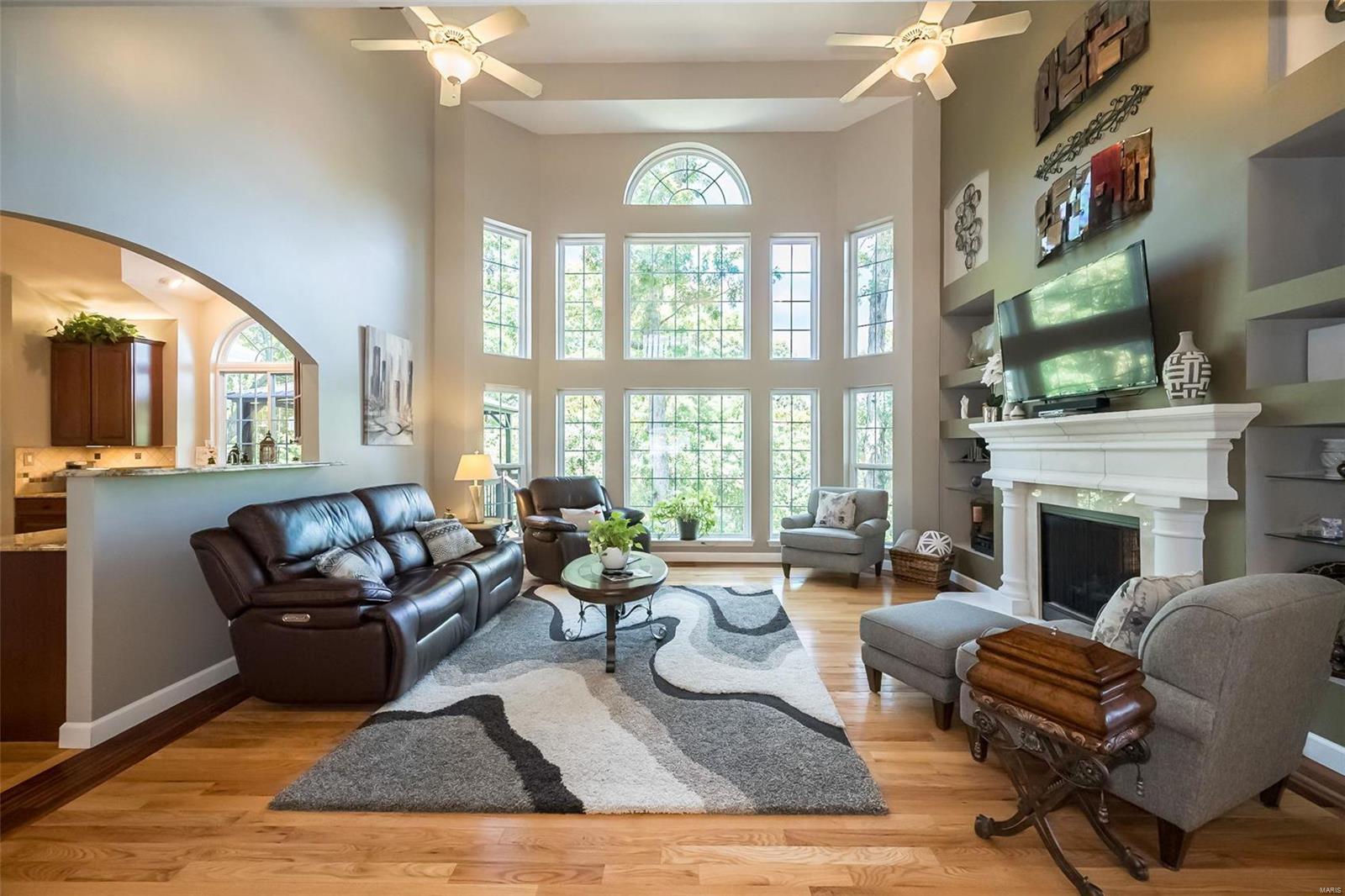 5041 Oak Bluff Drive