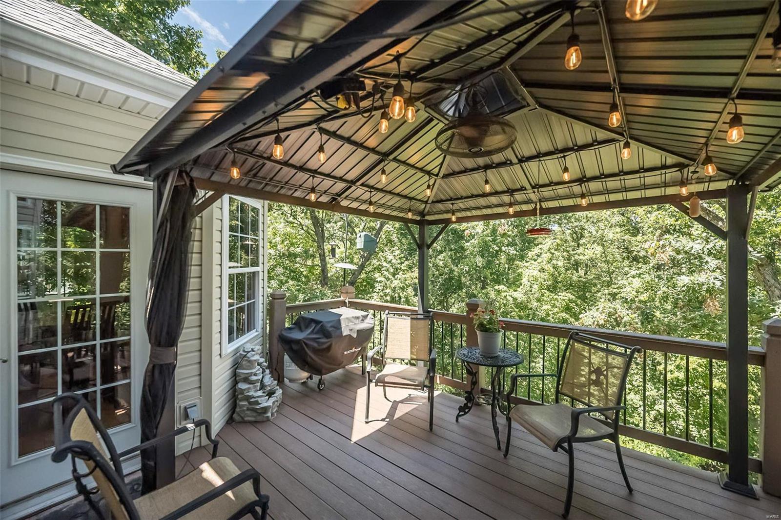 5041 Oak Bluff Drive