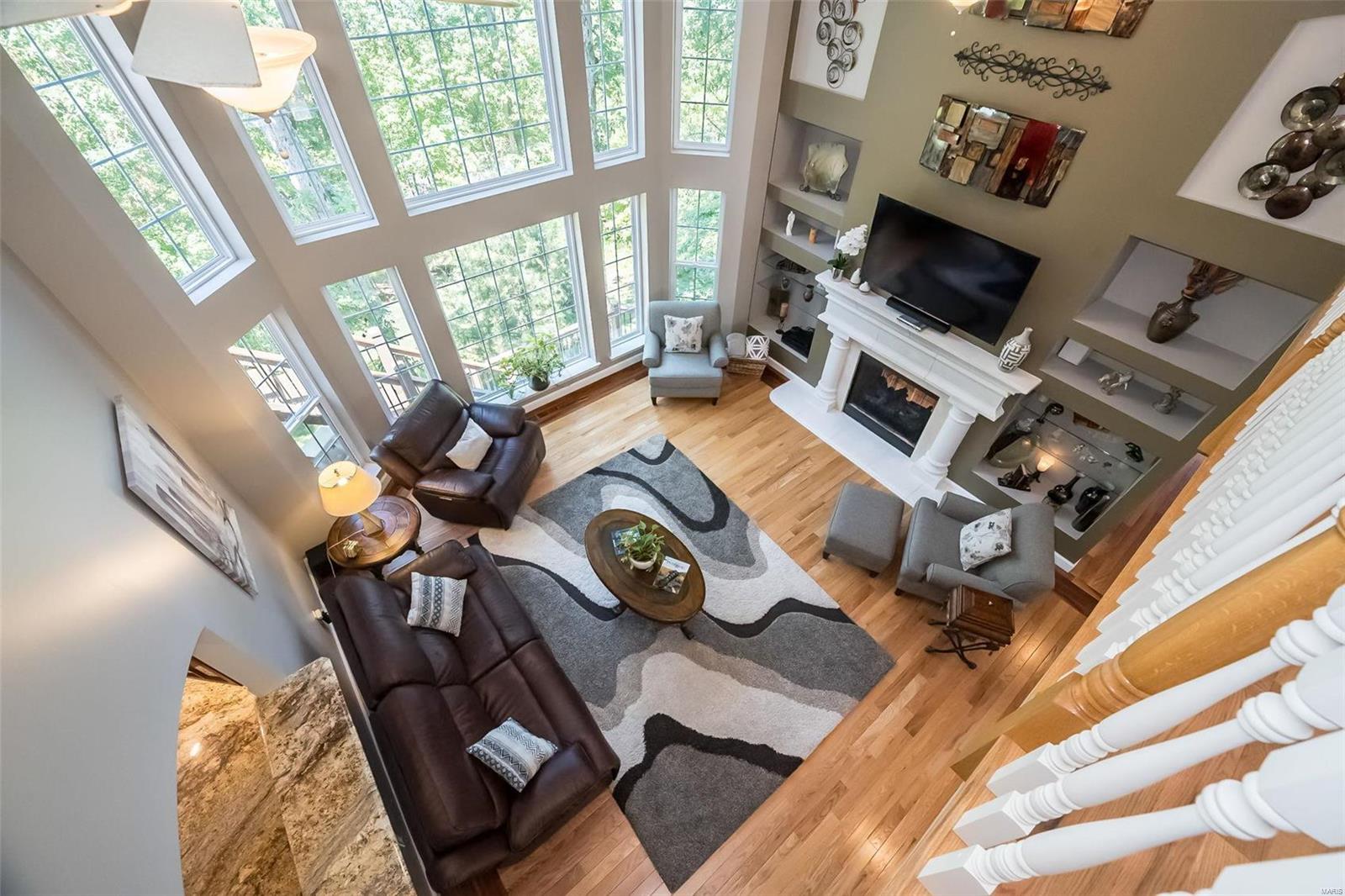 5041 Oak Bluff Drive