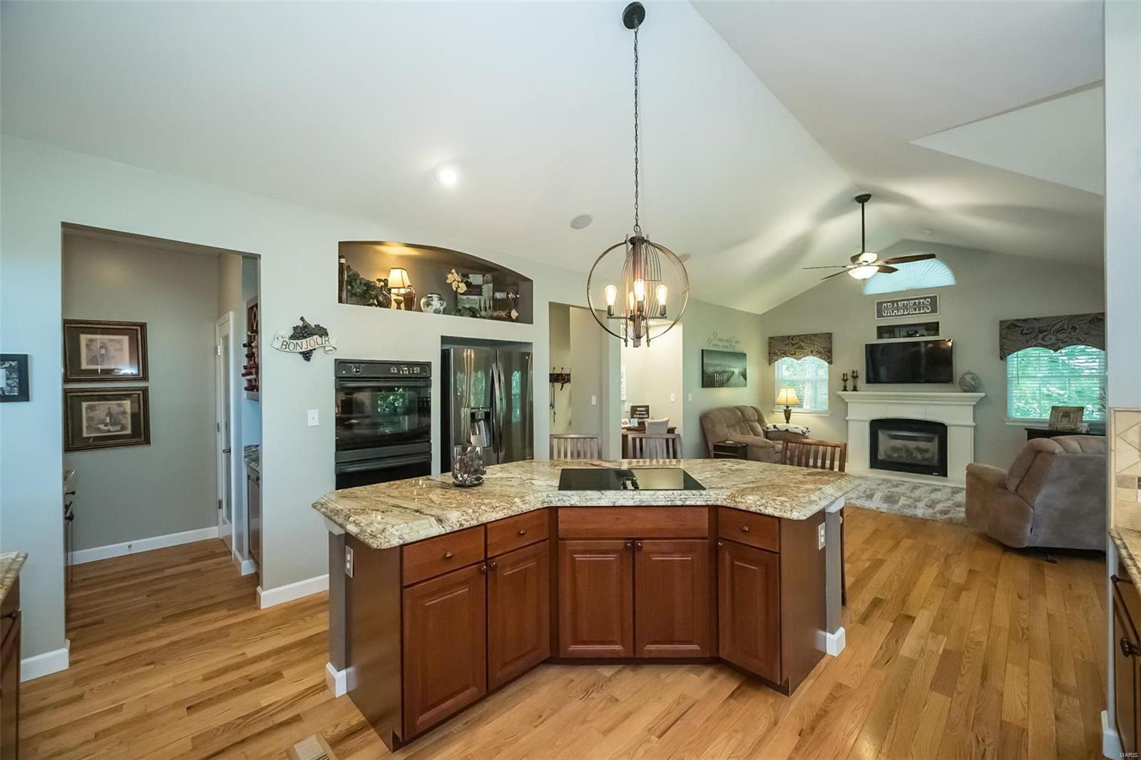 5041 Oak Bluff Drive