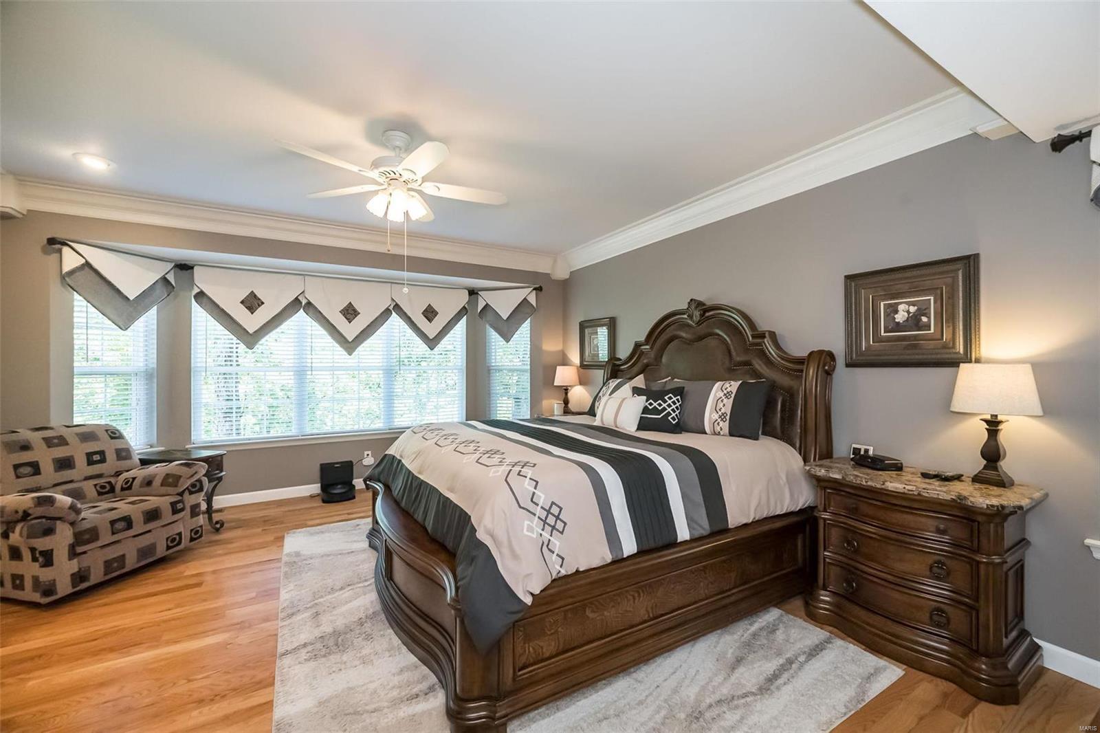 5041 Oak Bluff Drive