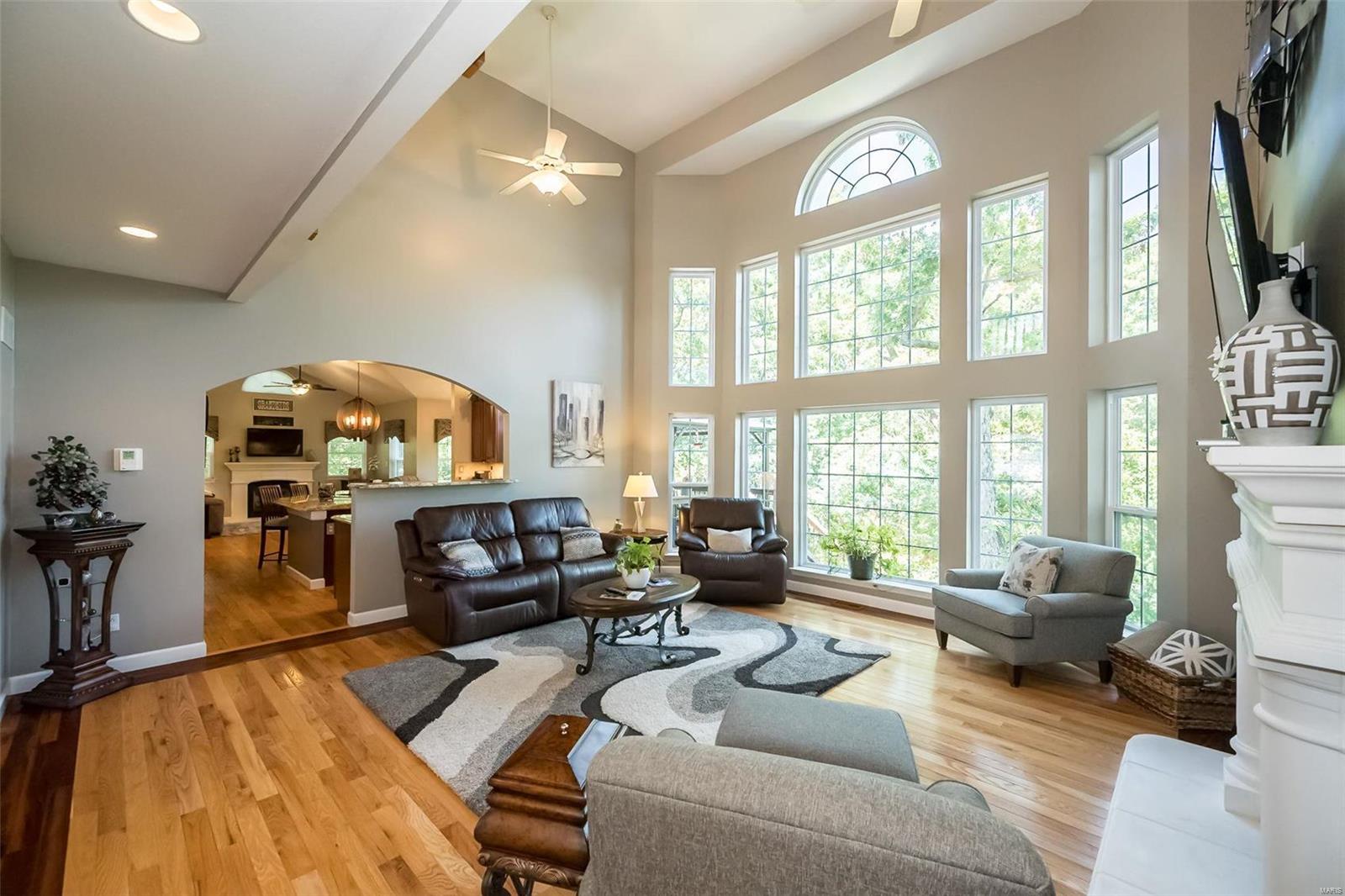 5041 Oak Bluff Drive
