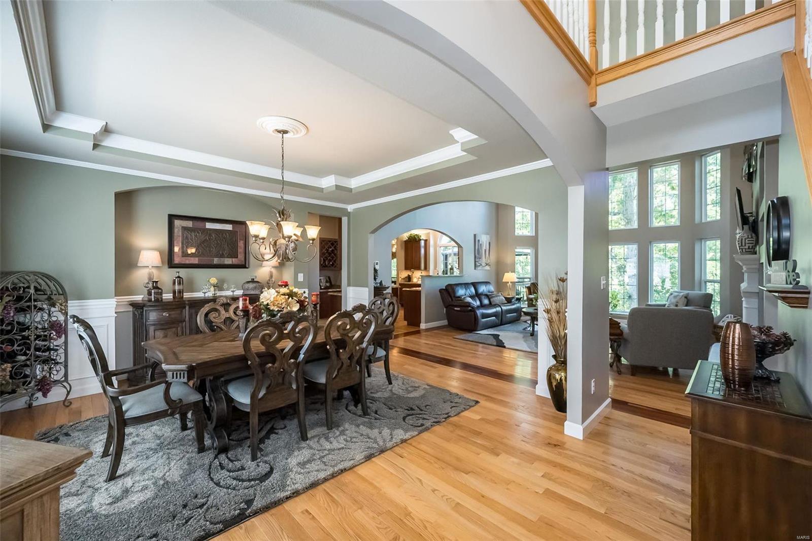 5041 Oak Bluff Drive