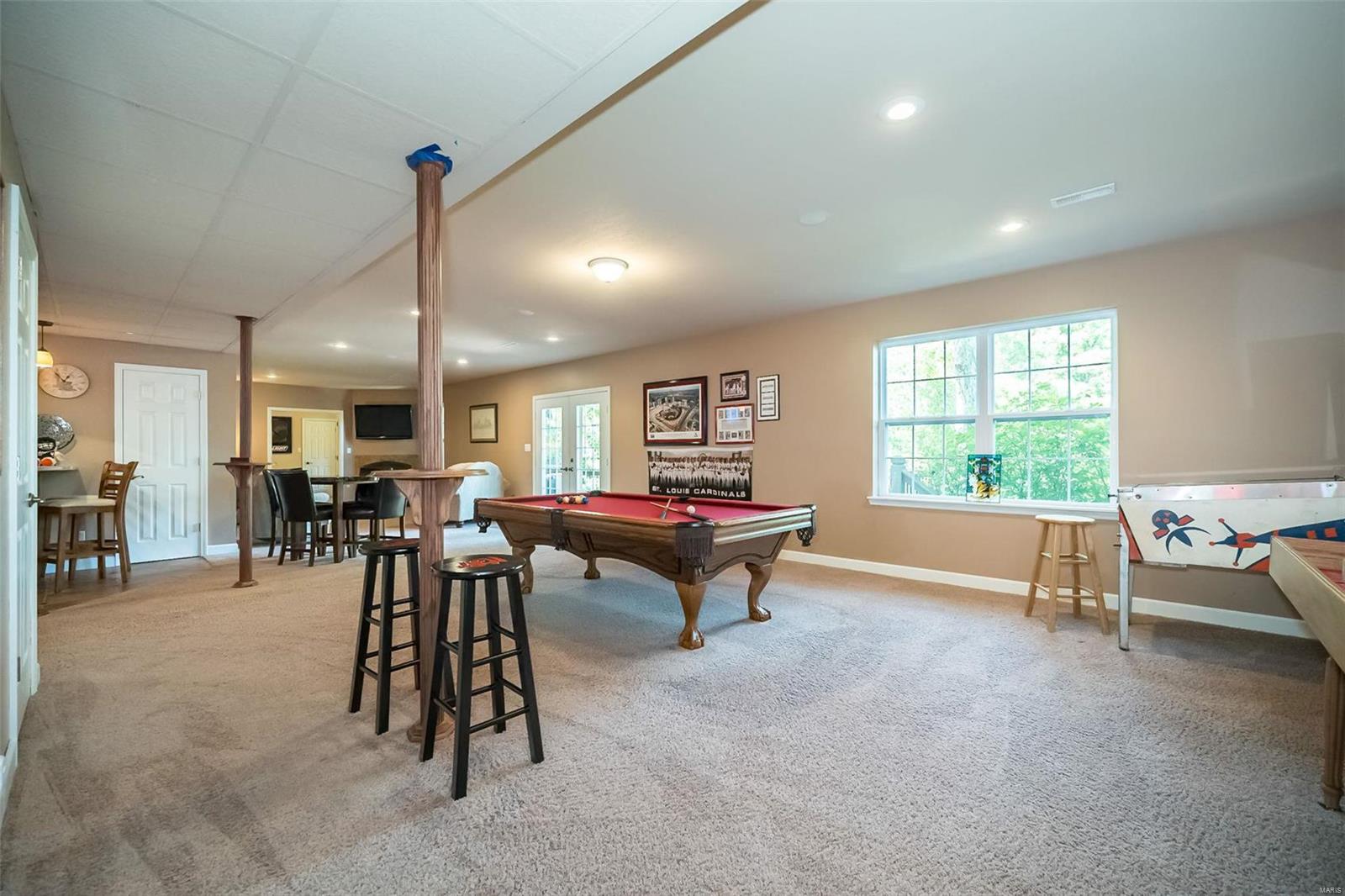 5041 Oak Bluff Drive