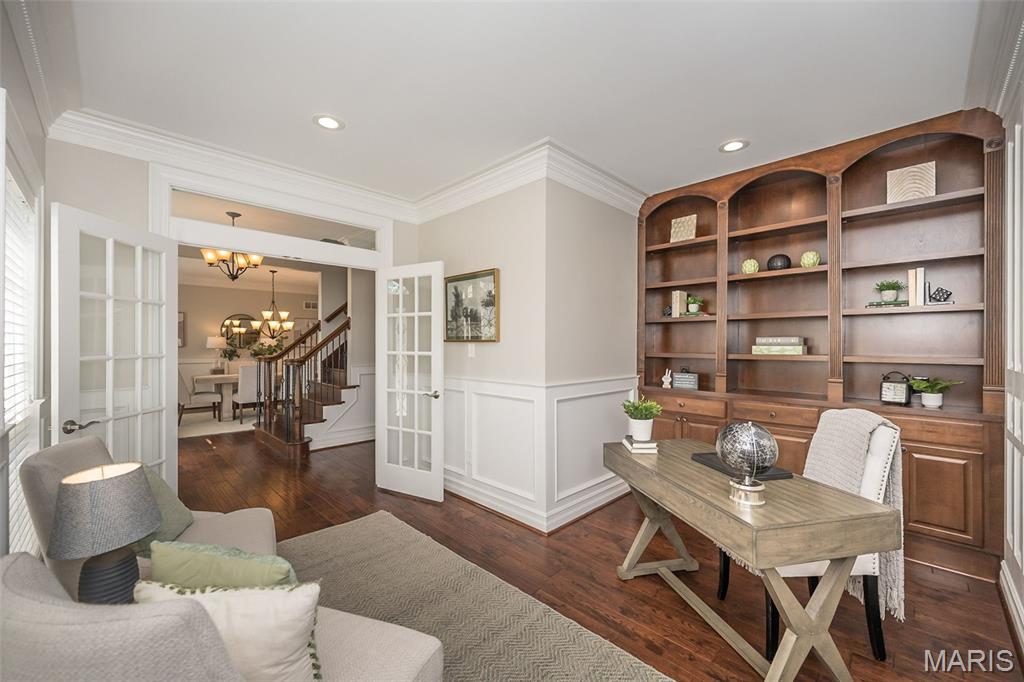 136 Roehampton Lane
