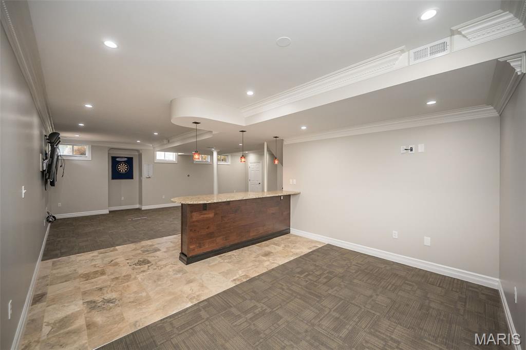 136 Roehampton Lane