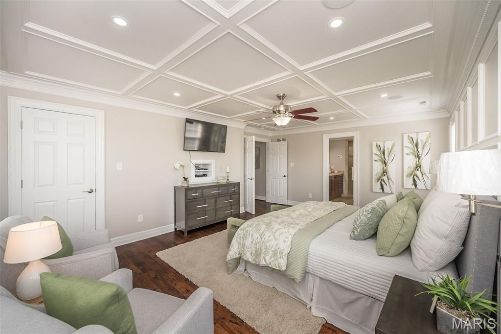 136 Roehampton Lane