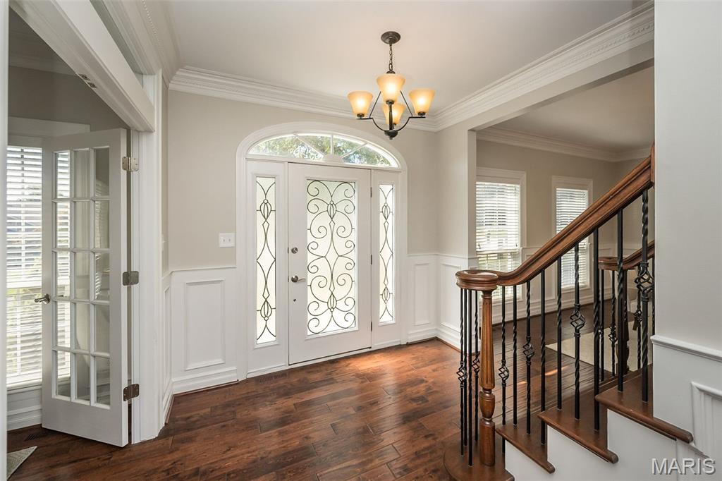 136 Roehampton Lane