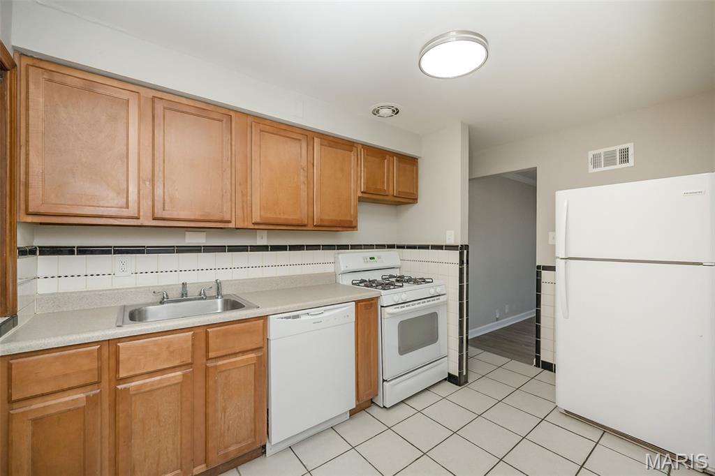 1232 Forest Home Drive