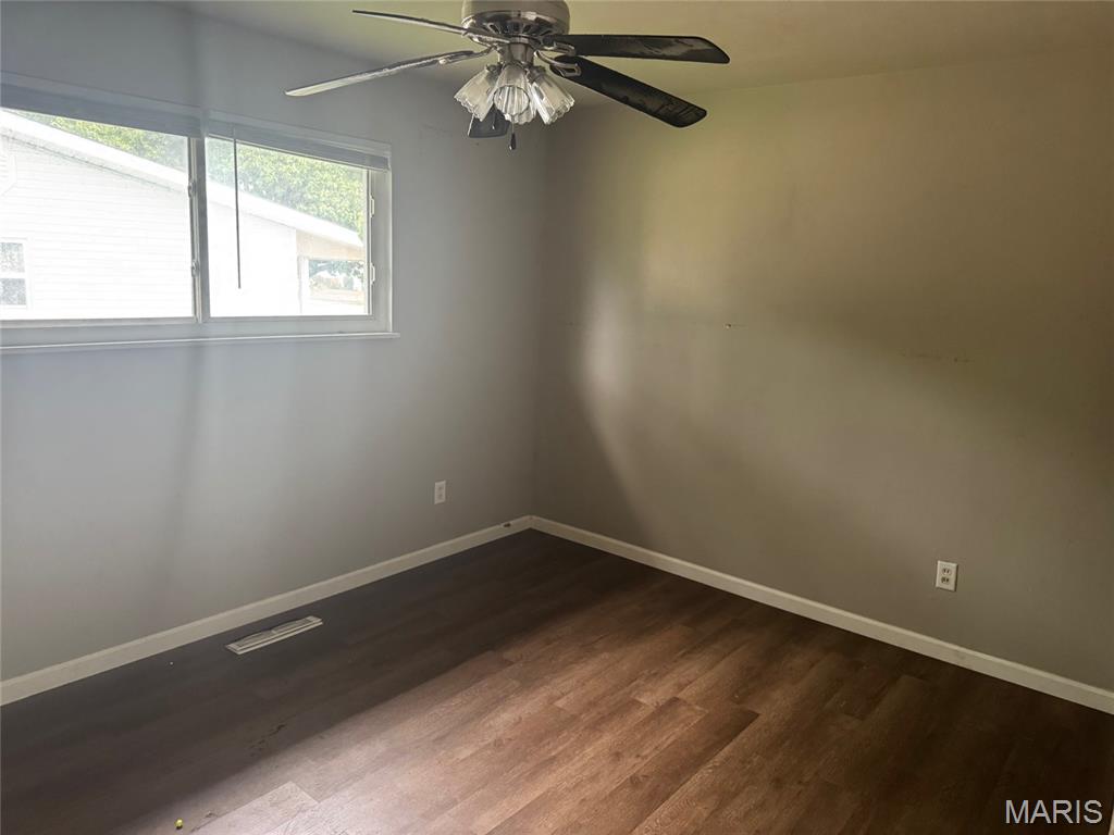 1090 Howdershell Road