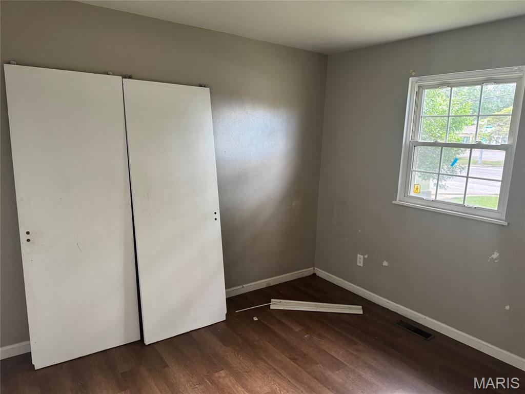 1090 Howdershell Road