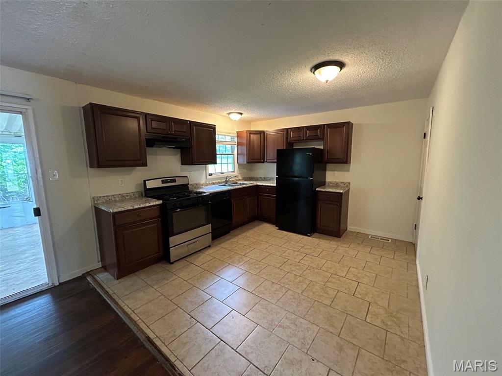 12834 Fox Haven Drive