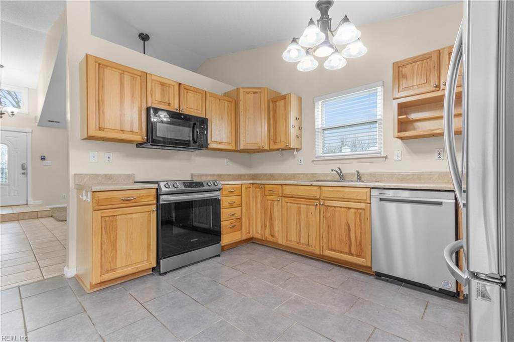 3845 Danville CT