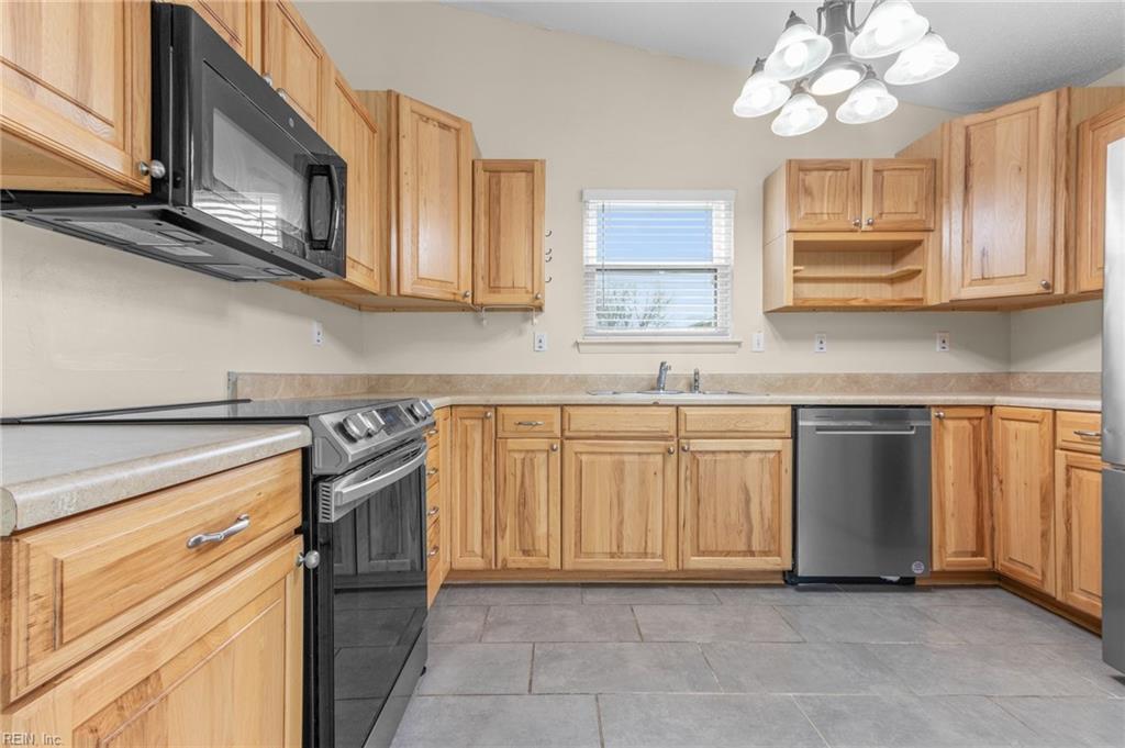3845 Danville CT