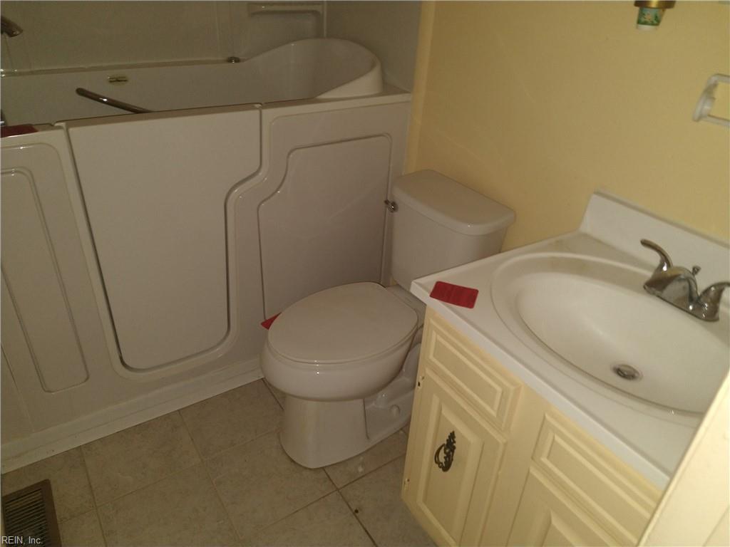 3873 Peachtree LN