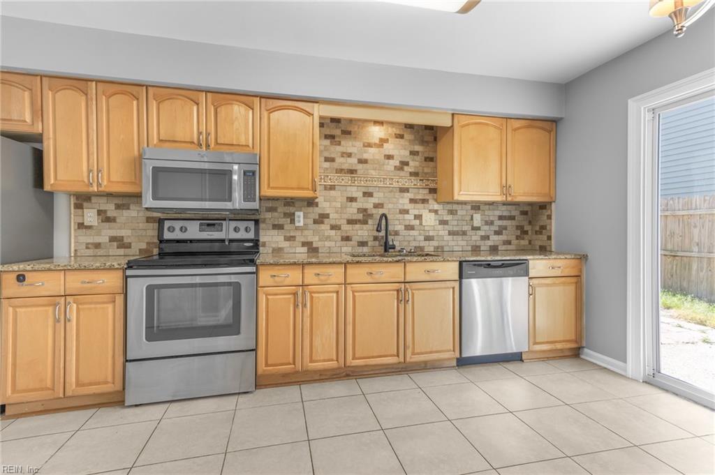 1508 Chirnside CT