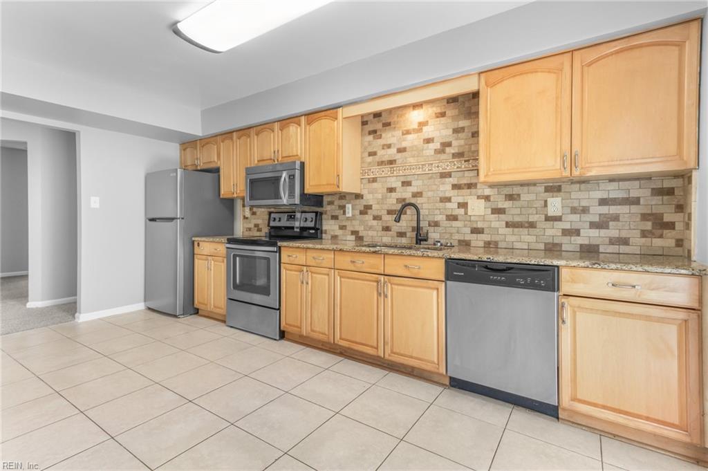 1508 Chirnside CT