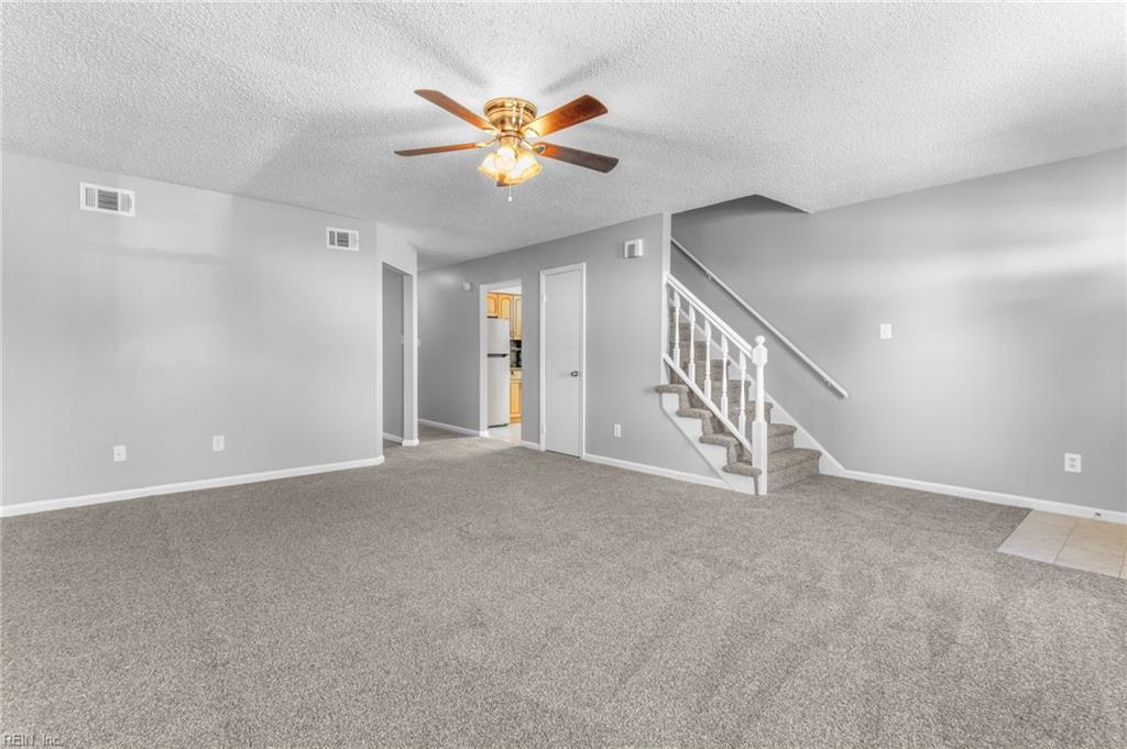 1508 Chirnside CT