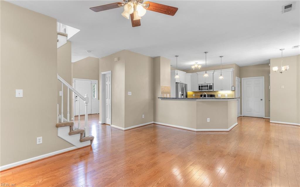 200 Winter Jasmine CT