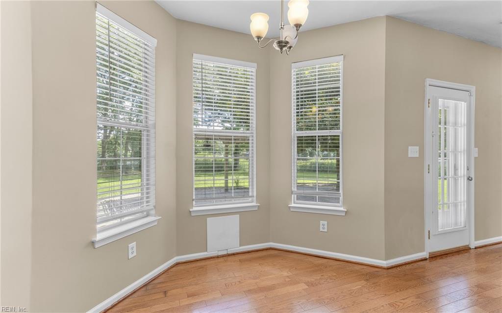 200 Winter Jasmine CT