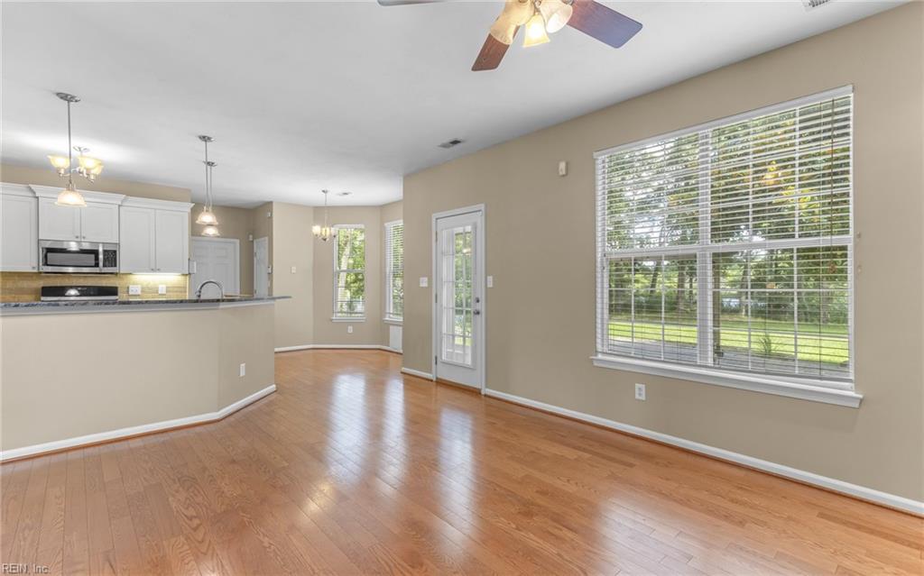 200 Winter Jasmine CT