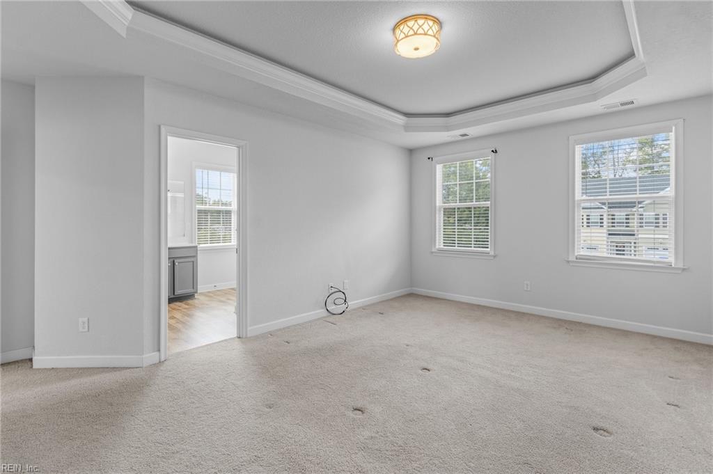 2100 Steiner ST