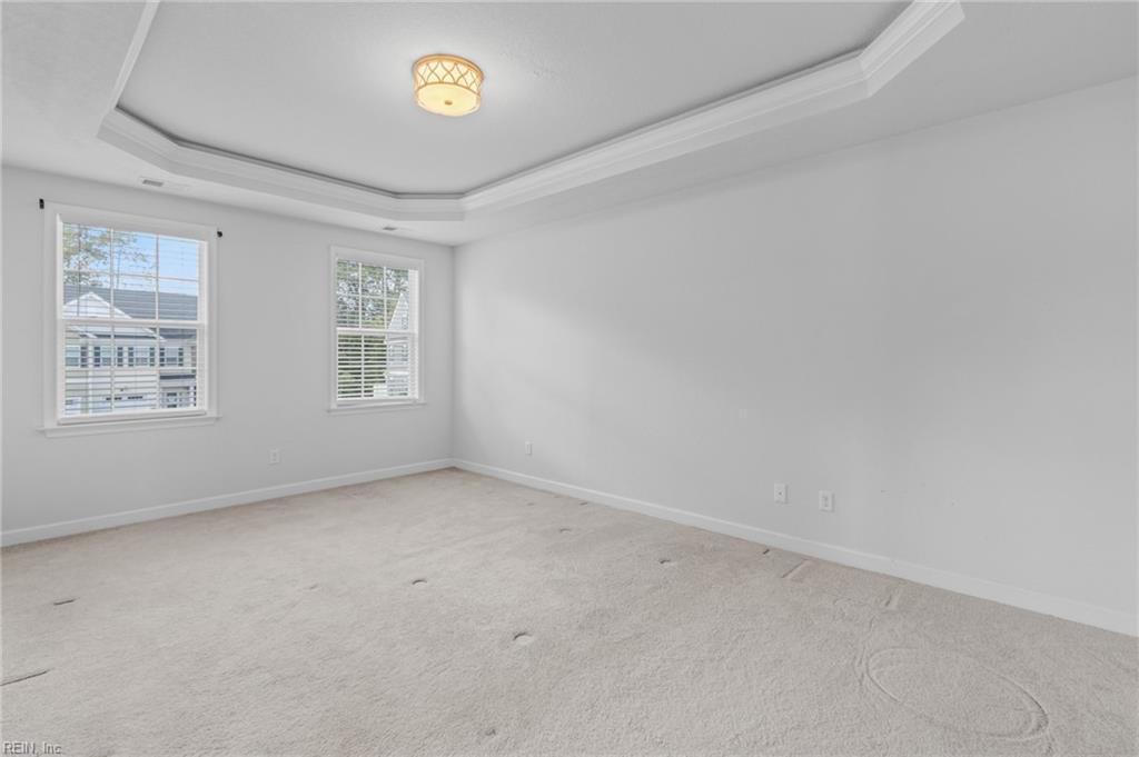 2100 Steiner ST