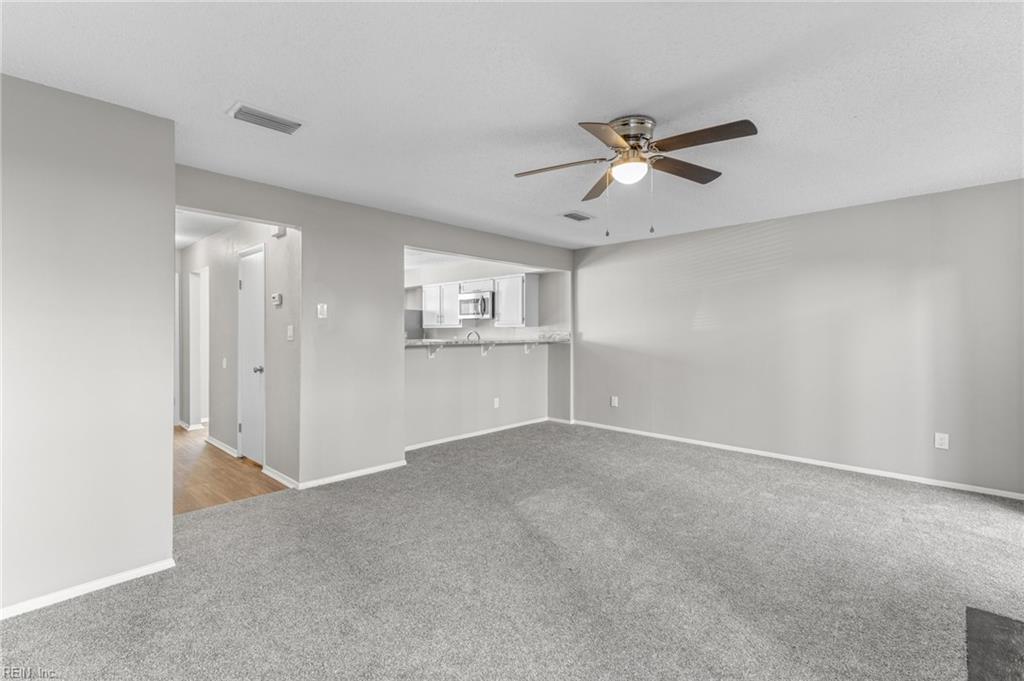 1402 Northface CT