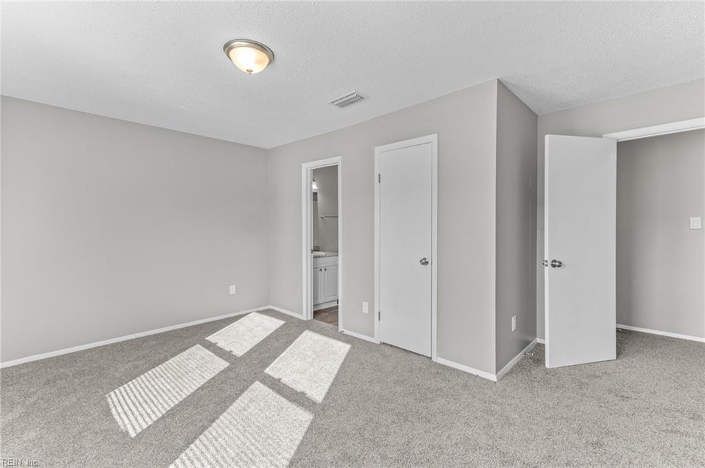 1402 Northface CT