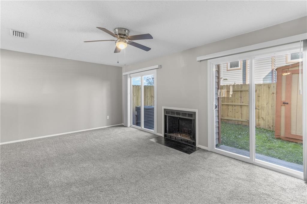 1402 Northface CT