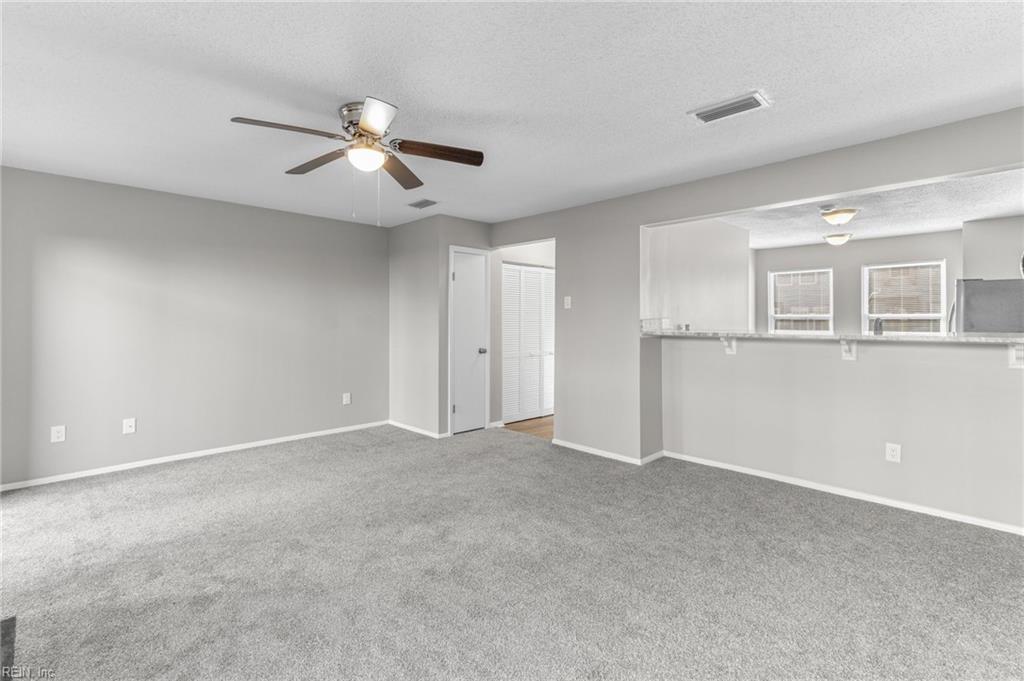 1402 Northface CT