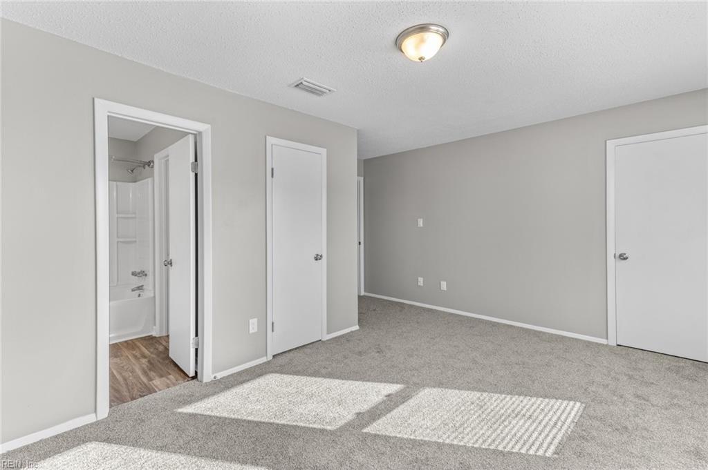1402 Northface CT