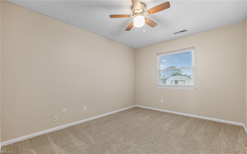 1752 Solar LN