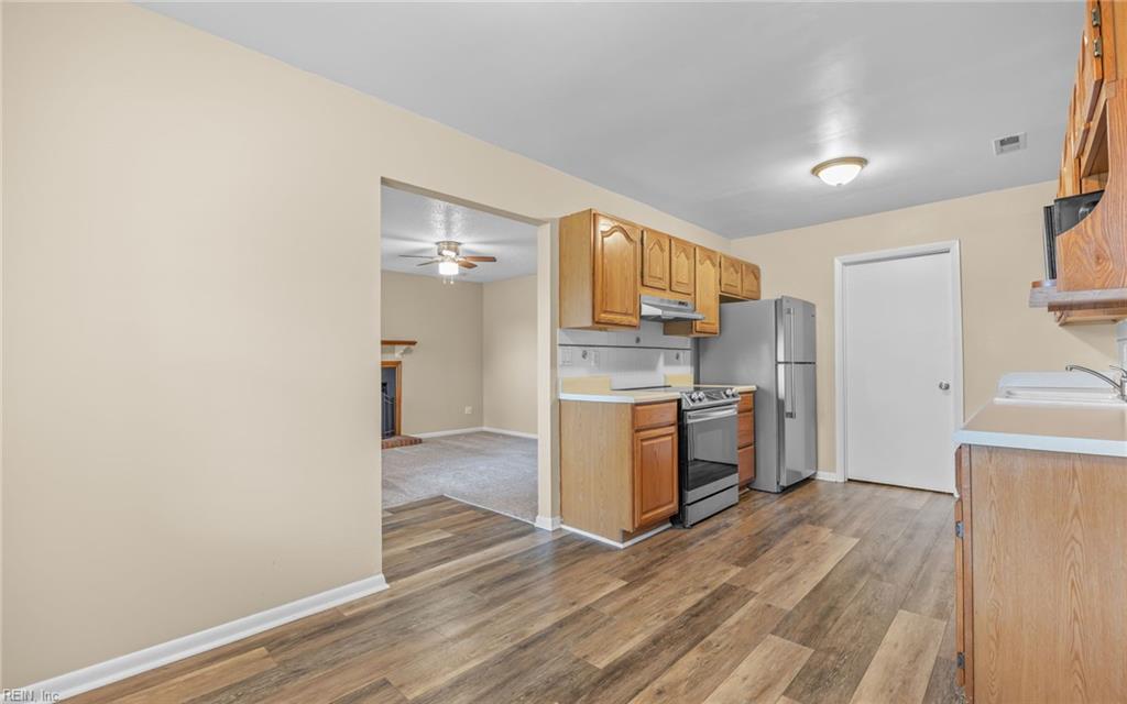 1752 Solar LN