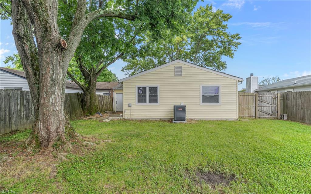 1752 Solar LN