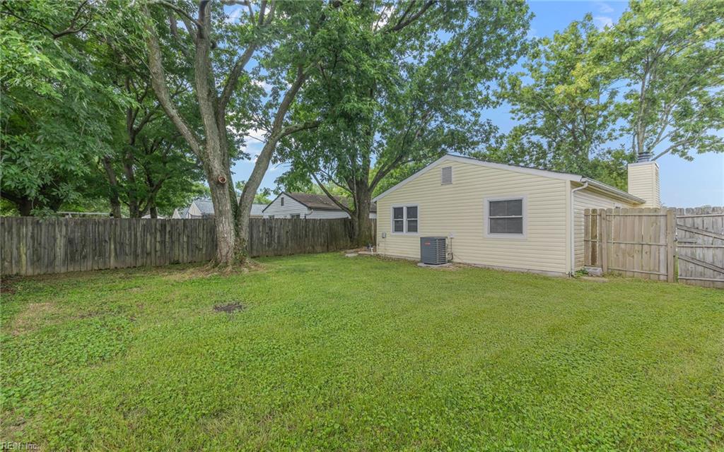 1752 Solar LN