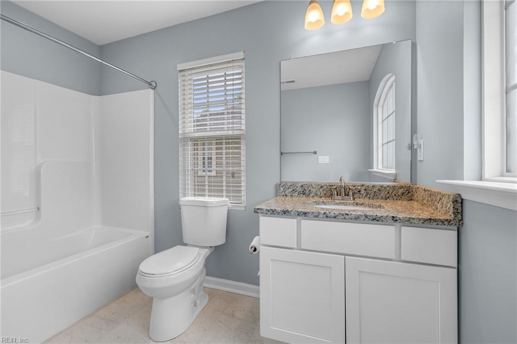 426 W 28th ST