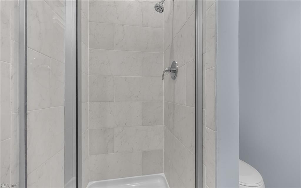 426 W 28th ST