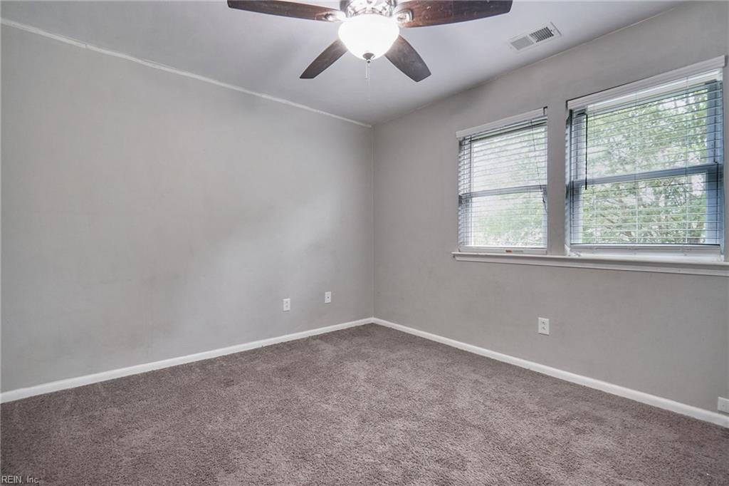 2916 Dante PL