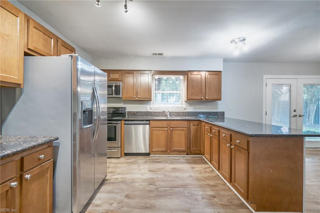 2916 Dante PL