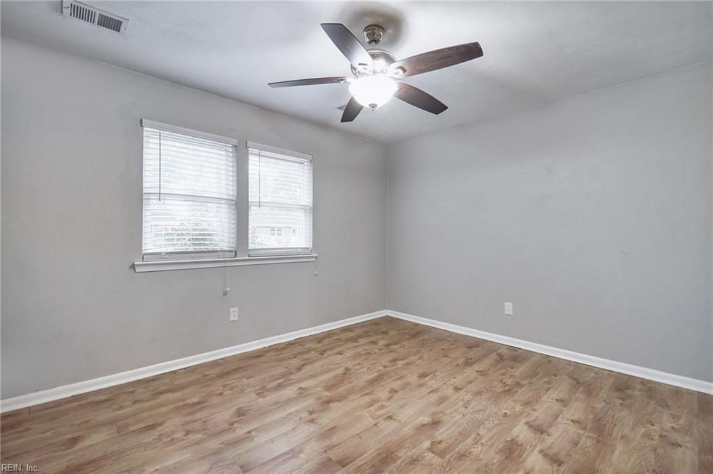 2916 Dante PL