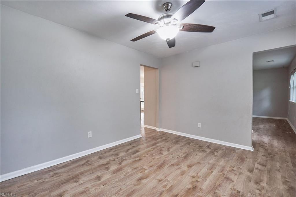 2916 Dante PL