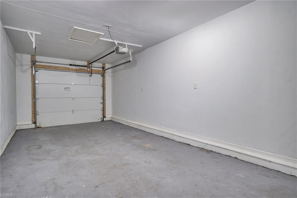 2916 Dante PL