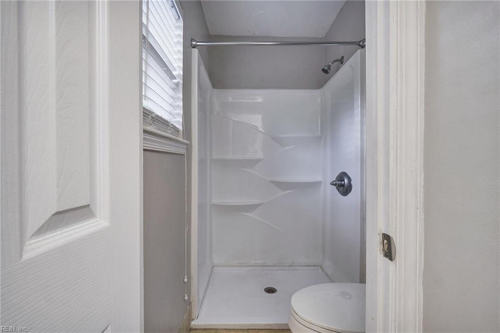 2916 Dante PL