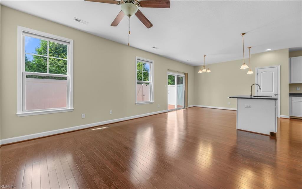 5536 Crown Grant WAY