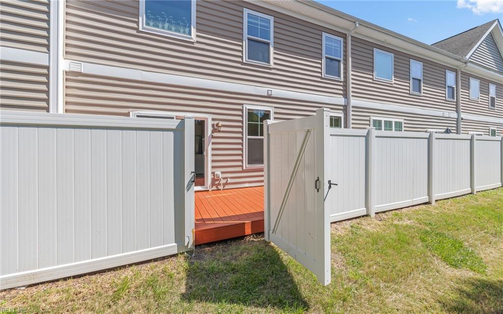 5536 Crown Grant WAY